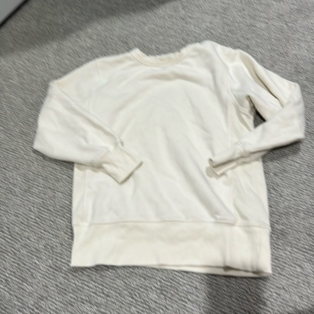 Free Assembly sweatshirt
